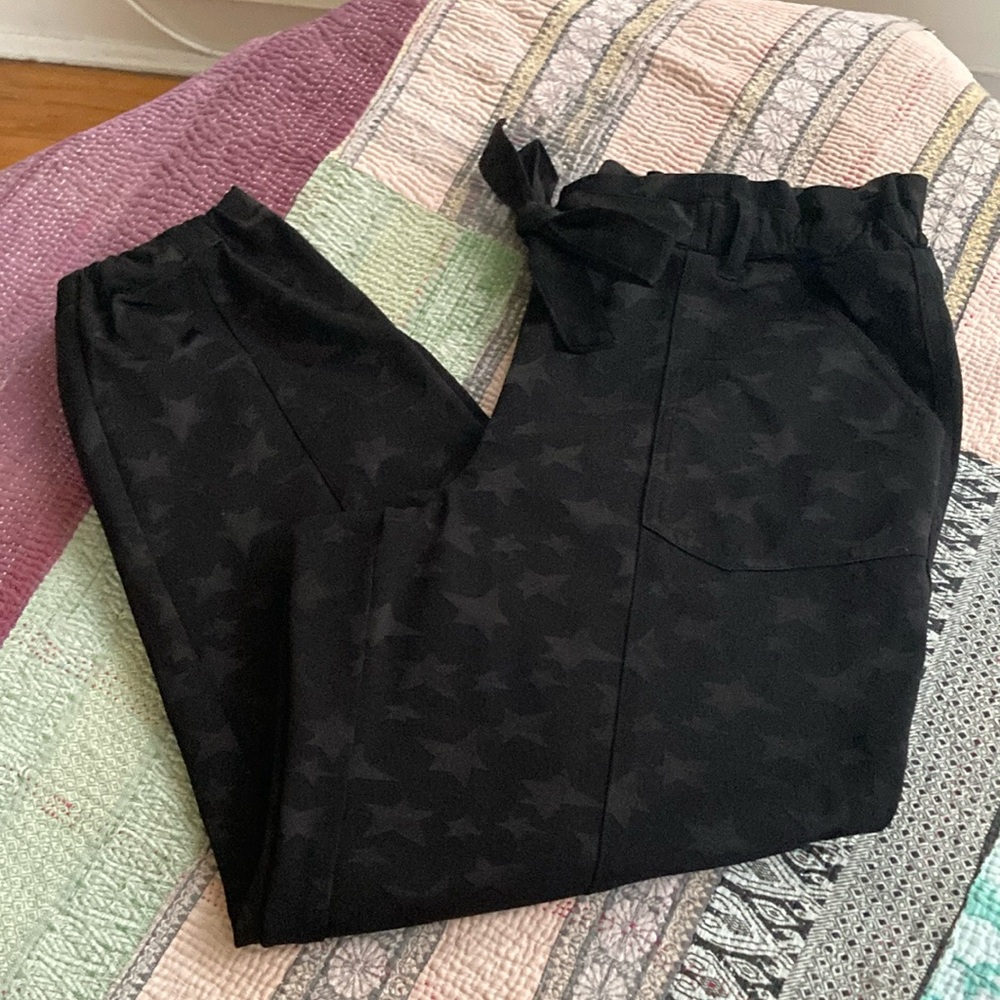Jolt Athleisure Black Stretch "Satin" Jacquard Star Jogger Pants Size Large